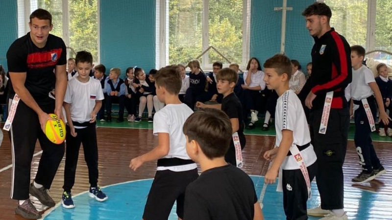 Приобщаем к регби со школьной скамьи